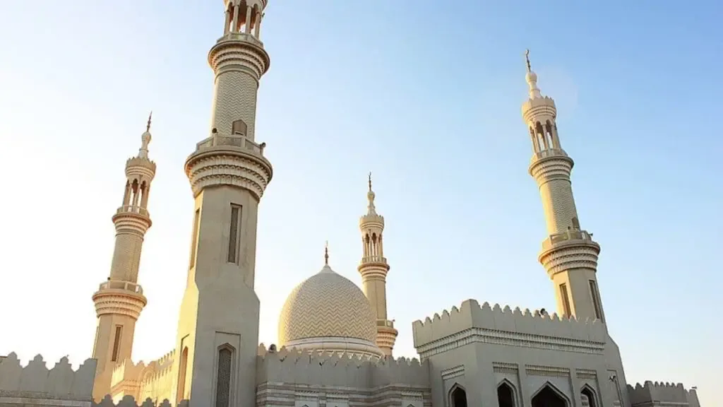 Mosque in Abu Dhabi — the community project IP Care delivered ELV systems for